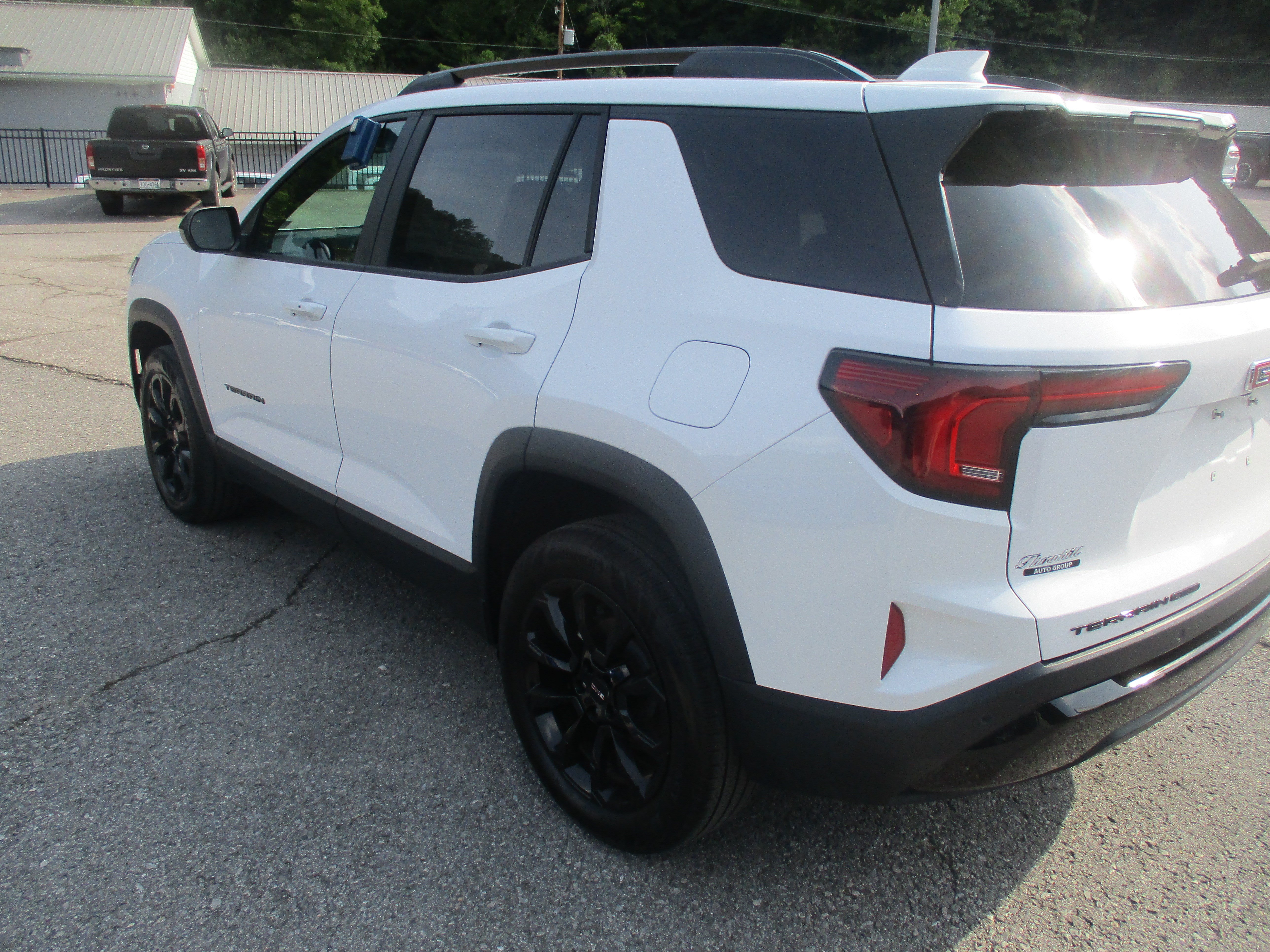 Used 2025 GMC Terrain Elevation w/ Black Edition AWD/4WD image 6