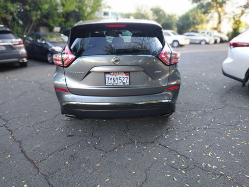 Used 2017 Nissan Murano S image 14