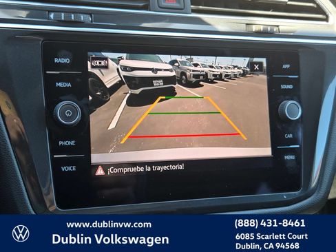 Used 2022 Volkswagen Tiguan SE R-Line AWD/4WD image 14