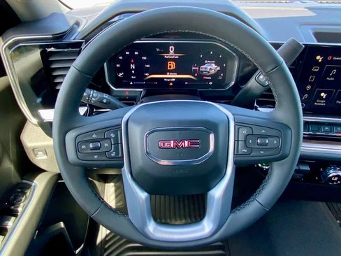 New 2026 GMC Sierra 1500 Elevation image 40