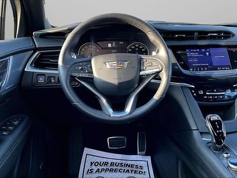 Used 2023 Cadillac XT6 Sport AWD/4WD image 5