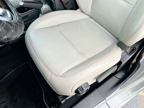 Certified 2020 Jeep Gladiator Mojave image 18