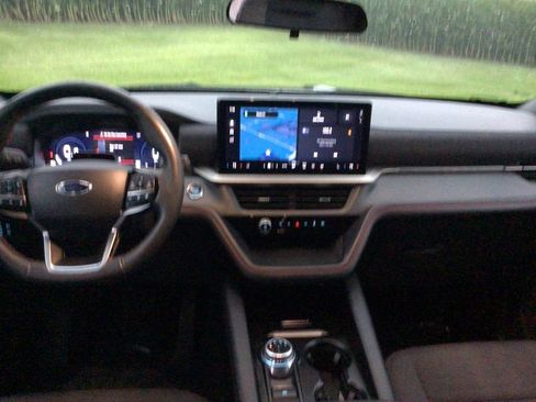 Used 2025 Ford Explorer ST-Line AWD/4WD image 22