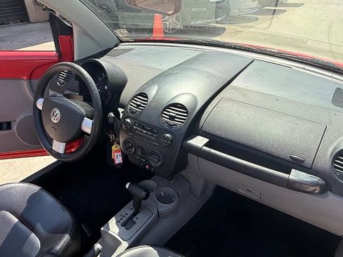 Used 2004 Volkswagen Beetle GLS FWD image 53