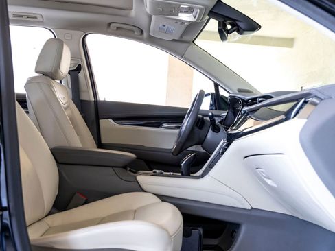 Used 2021 Cadillac XT6 Premium Luxury FWD image 27