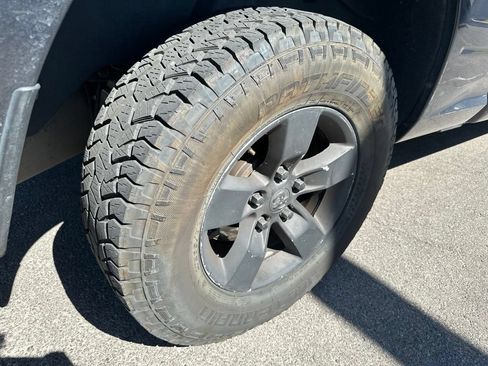 Used 2018 RAM 1500 Express AWD/4WD image 5