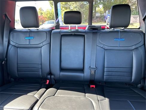 New 2026 Ford F250 Platinum w/ FX4 Off-Road Package image 18