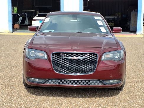 Used 2021 Chrysler 300 S RWD image 7
