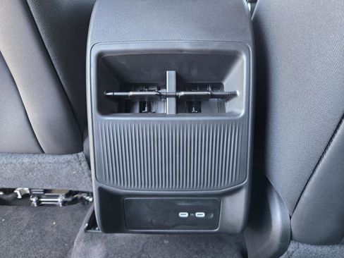 New 2026 Jeep Cherokee Limited image 28