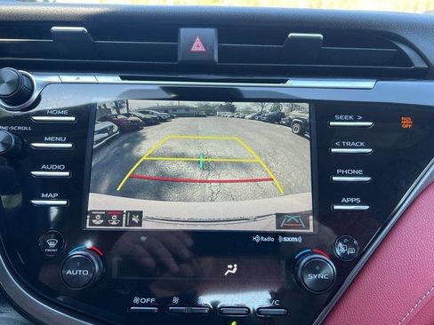 Used 2019 Toyota Camry XSE image 13