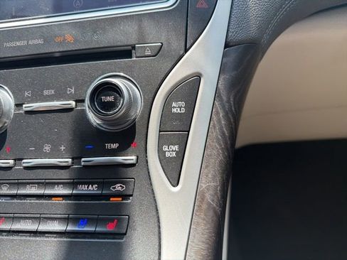 Used 2019 Lincoln Nautilus Reserve FWD image 34