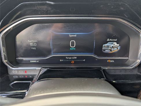 Used 2024 Chevrolet Silverado 1500 LT RWD image 29