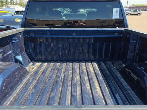 Used 2023 Chevrolet Silverado 1500 LT AWD/4WD image 17