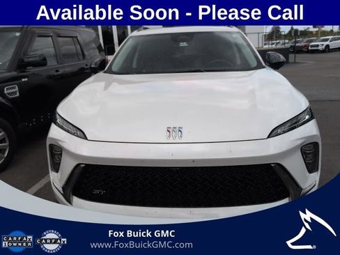 Used 2024 Buick Envision Sport Touring AWD/4WD image 2