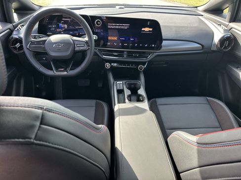 New 2026 Chevrolet Equinox EV RS image 15