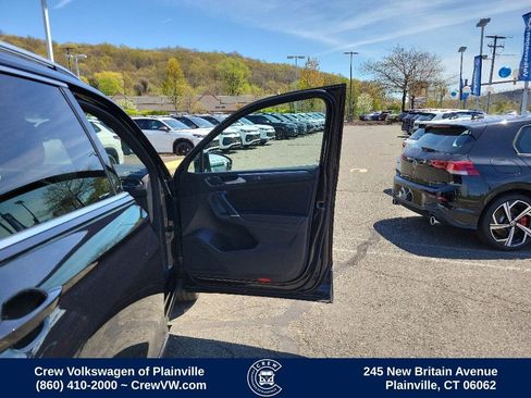 Used 2020 Volkswagen Tiguan SEL Premium R-Line w/ 3rd Row Seat Package AWD/4WD image 43