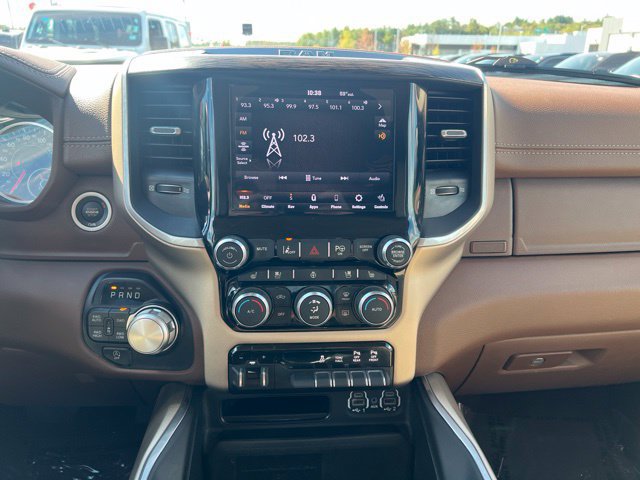 Used 2020 RAM 1500 Laramie AWD/4WD image 33