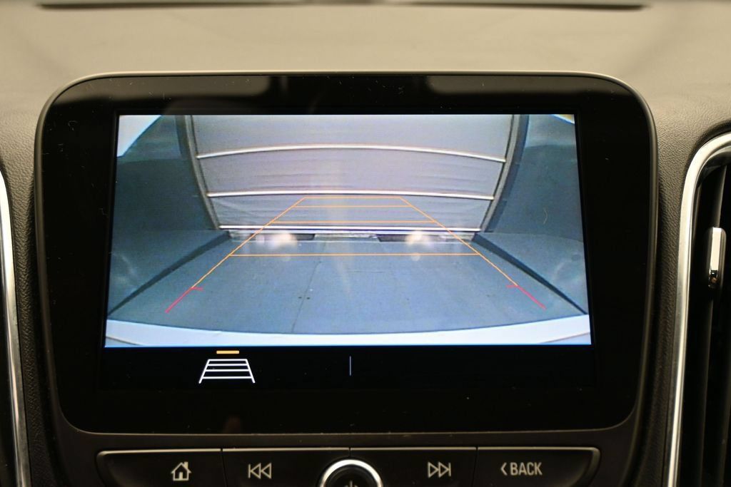 Used 2019 Chevrolet Malibu LT FWD image 23