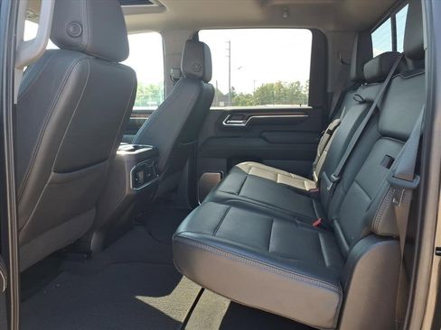 Used 2024 GMC Sierra 2500 Denali w/ Denali Reserve Package image 19