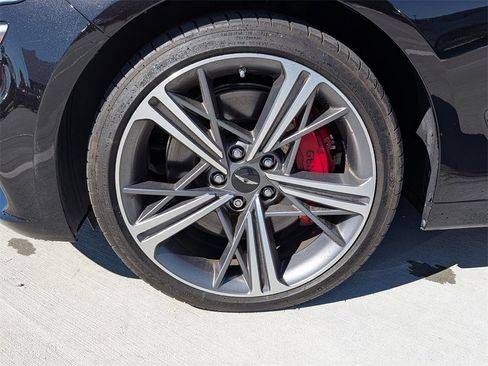 Used 2025 Genesis G70 3.3T Advanced w/ Sport Prestige Package image 9