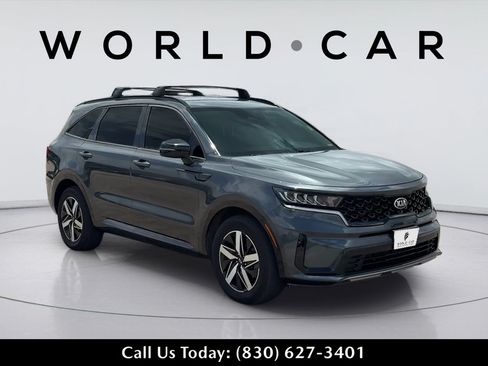 Used 2021 Kia Sorento S FWD image 2