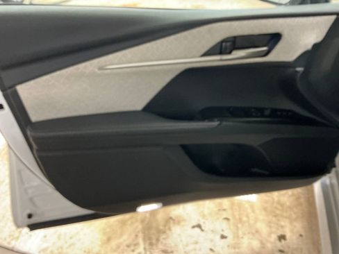 Used 2025 Toyota Camry XLE image 10