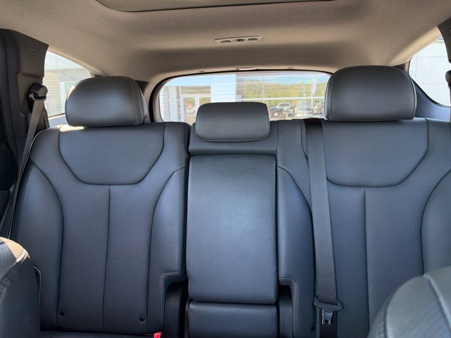 Used 2023 Hyundai Santa Fe Limited AWD/4WD image 12