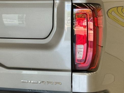 Used 2025 GMC Sierra 1500 Denali AWD/4WD image 25