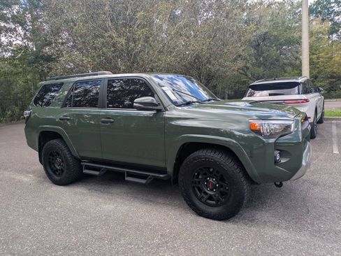 Used 2022 Toyota 4Runner TRD Off-Road Premium w/ Moonroof Package AWD/4WD image 2