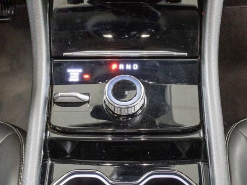 Used 2022 Jeep Grand Cherokee L Limited image 19