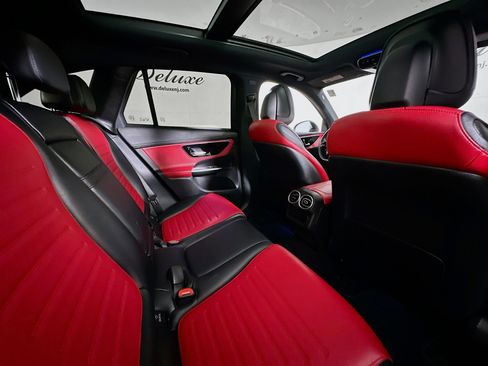 Used 2024 Mercedes-Benz GLC 43 AMG 4MATIC w/ AMG Night Package image 27