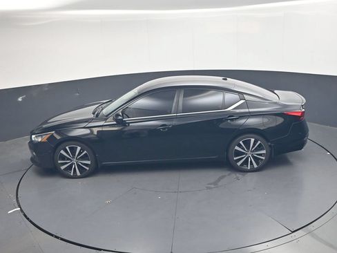 Used 2021 Nissan Altima 2.5 SR FWD image 29