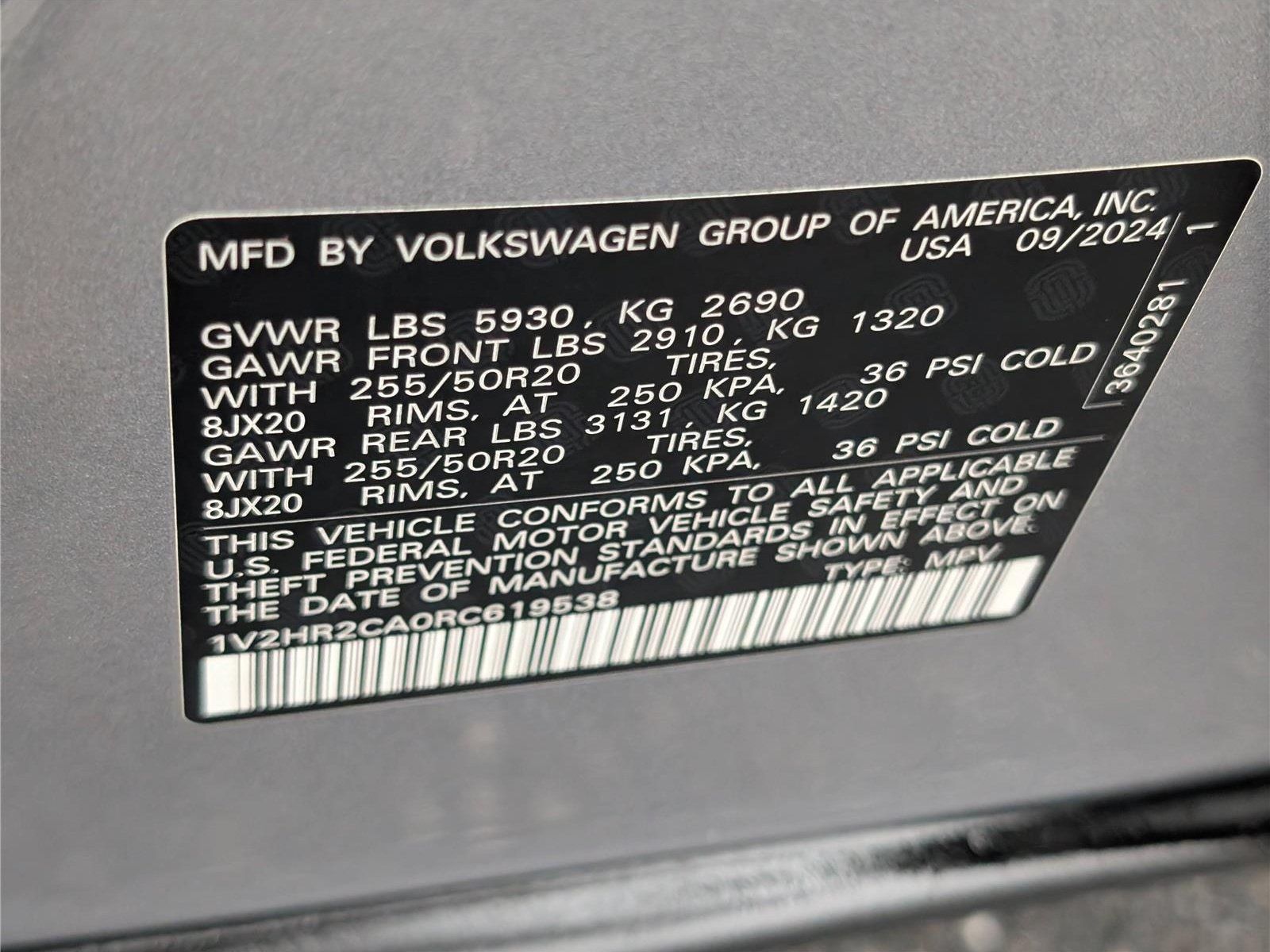 Used 2024 Volkswagen Atlas SE AWD/4WD image 23