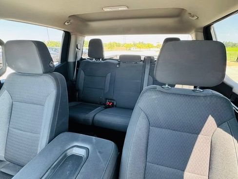 Used 2022 Chevrolet Silverado 1500 Custom RWD image 9