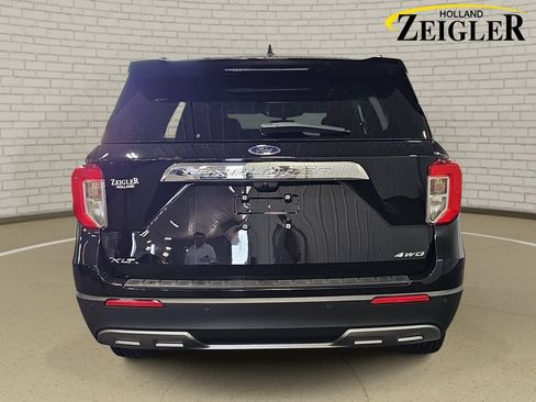 Used 2023 Ford Explorer XLT w/ Equipment Group 202A AWD/4WD image 6