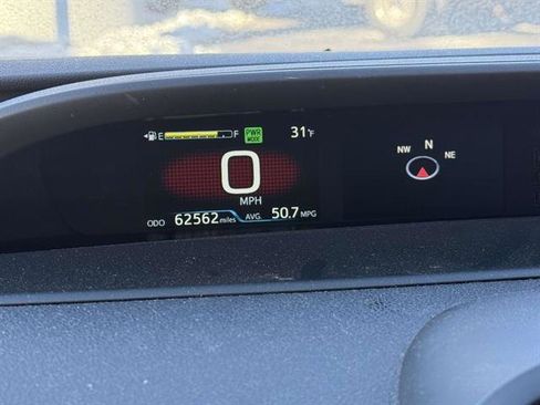 Used 2021 Toyota Prius Prime XLE image 16