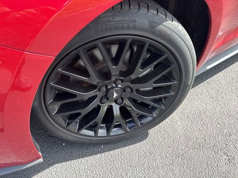 Used 2022 Ford Mustang GT RWD image 16