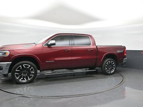Used 2025 RAM 1500 Limited AWD/4WD image 2