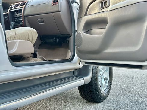Used 1997 Toyota 4Runner SR5 image 15