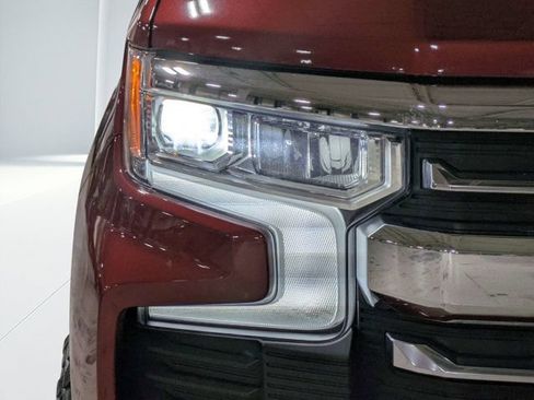Used 2023 Chevrolet Silverado 1500 LTZ w/ LTZ Convenience Package II AWD/4WD image 9