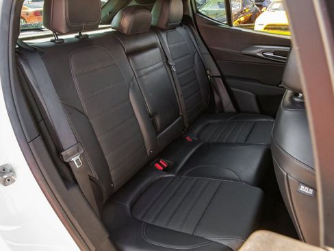 Used 2024 Alfa Romeo Tonale Veloce image 12