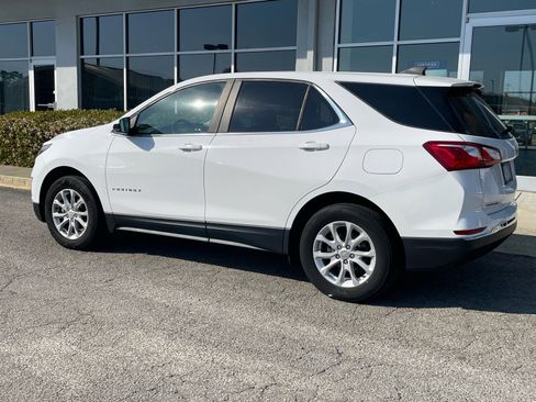 Used 2021 Chevrolet Equinox LT image 3