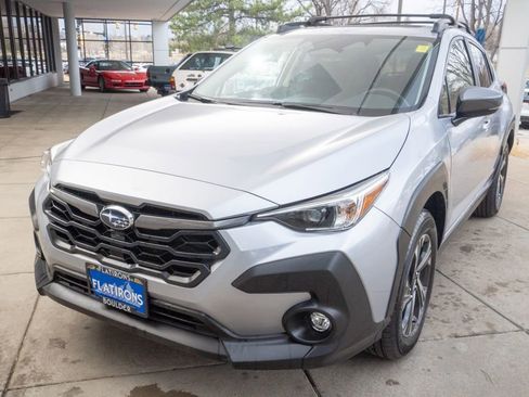 Certified 2025 Subaru Crosstrek 2.0i Premium image 3