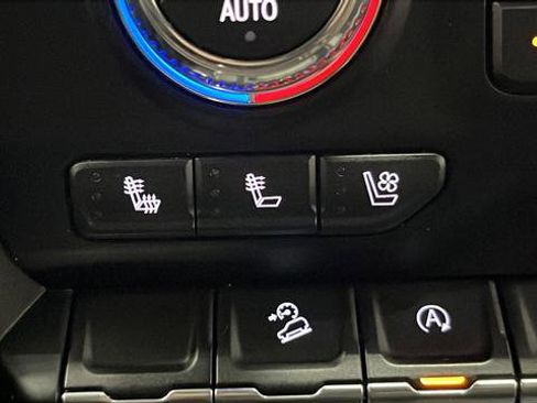 Used 2021 GMC Sierra 1500 AT4 image 17