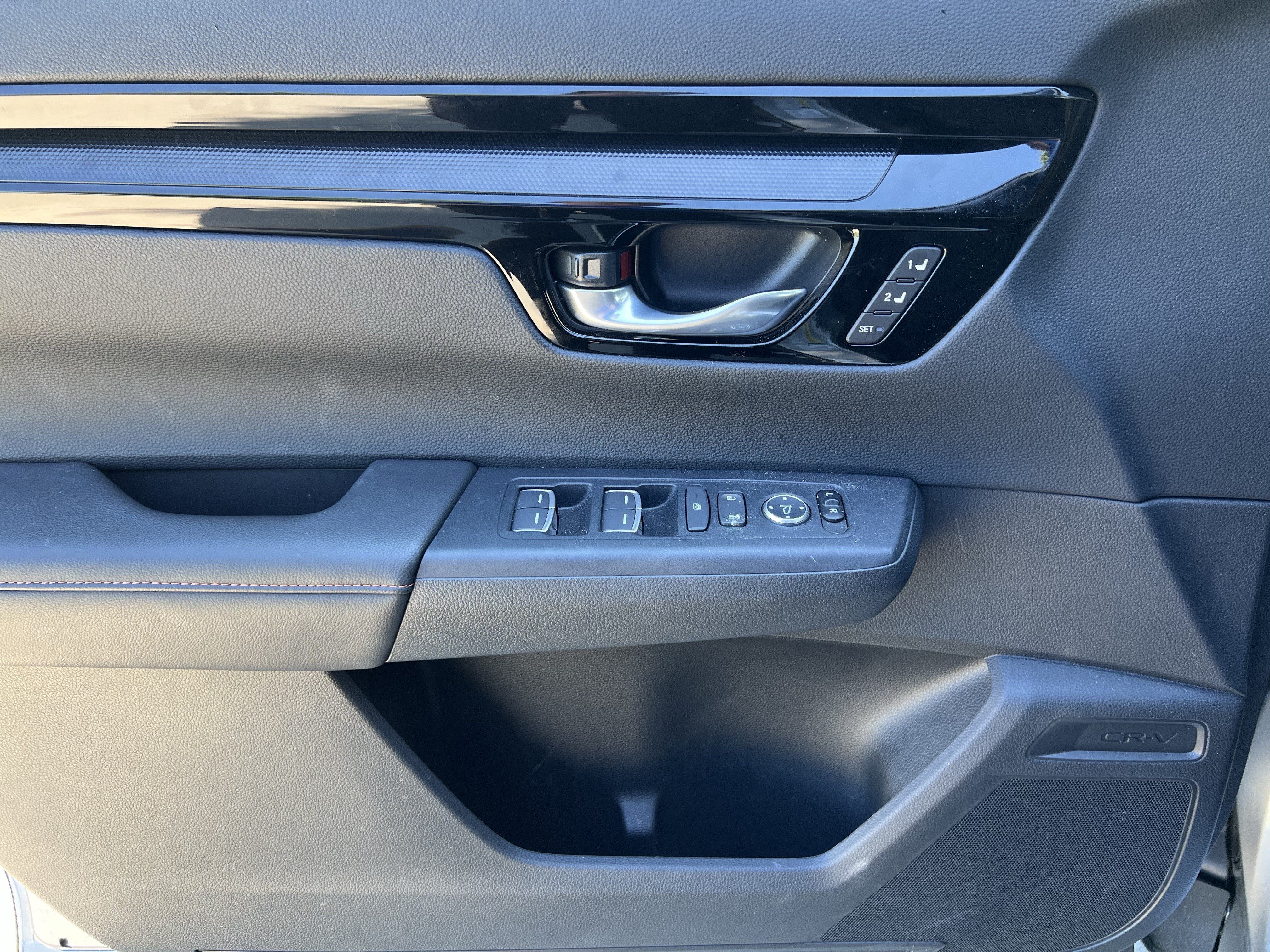 Used 2025 Honda CR-V Sport Touring image 14