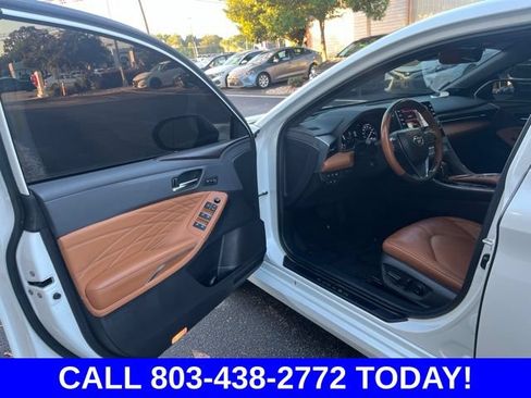 Used 2021 Toyota Avalon Limited w/ Advanced Safety Package FWD image 4