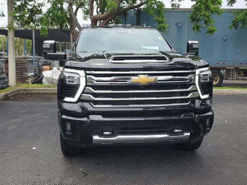 Certified 2024 Chevrolet Silverado 2500 High Country w/ Technology Package AWD/4WD image 8