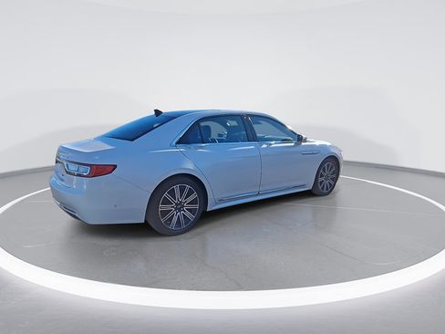 Used 2019 Lincoln Continental Reserve image 10
