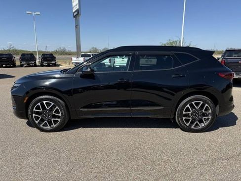 Used 2024 Chevrolet Blazer RS w/ Enhanced Convenience Package image 5