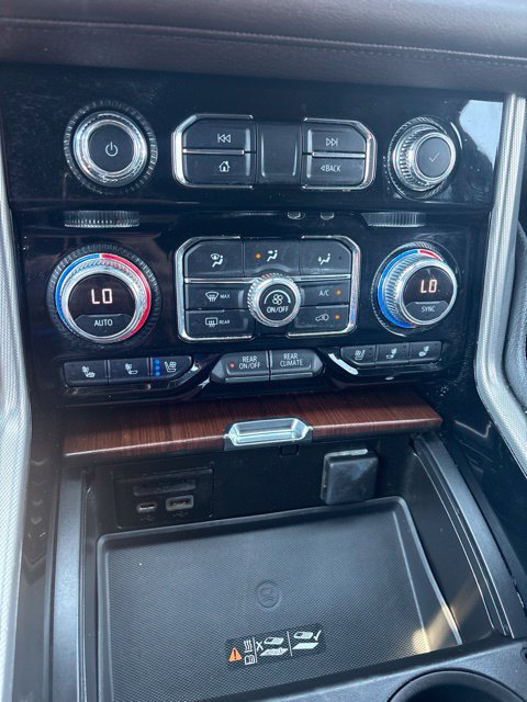 Used 2021 GMC Yukon Denali w/ Denali Ultimate Package AWD/4WD image 15